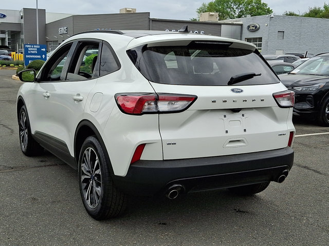 Certified 2022 Ford Escape SE w/ SE Sport Appearance Package AWD/4WD image 8