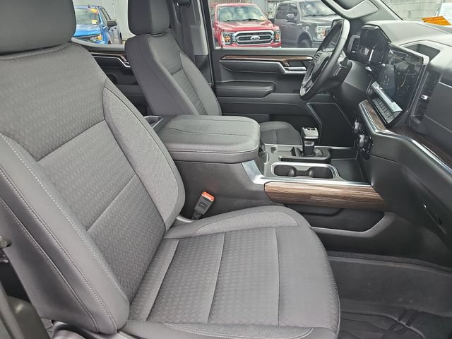 Used 2023 Chevrolet Silverado 1500 RST w/ Protection Package AWD/4WD image 12