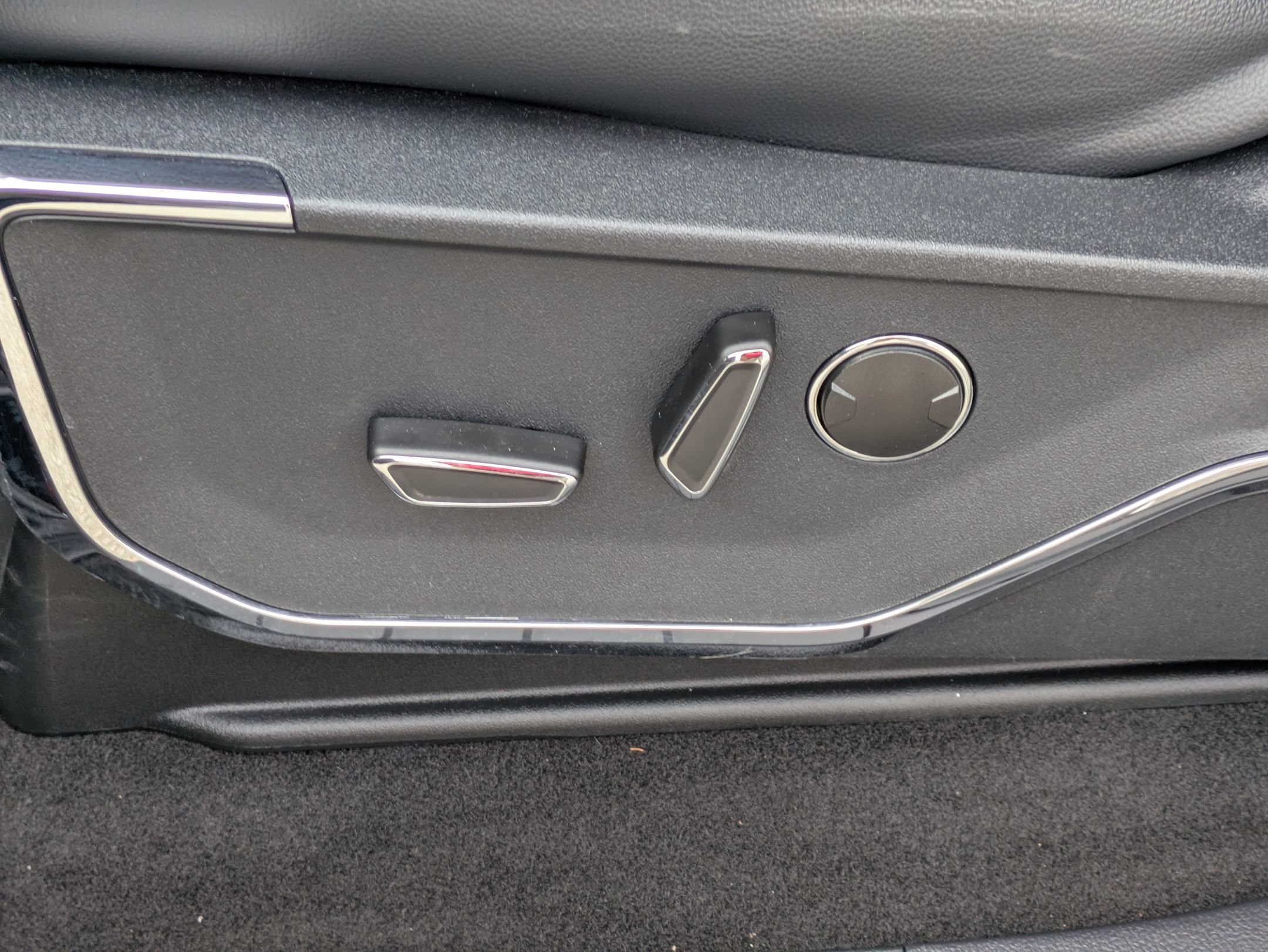 Certified 2024 Ford F150 Lariat w/ Equipment Group 502A High image 17