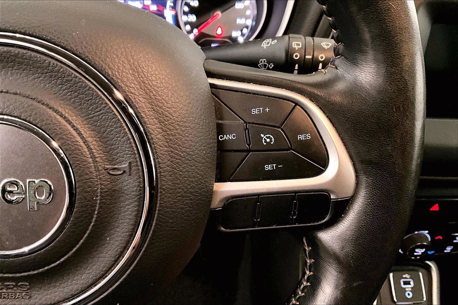 Used 2018 Jeep Compass Latitude w/ Popular Equipment Group image 18