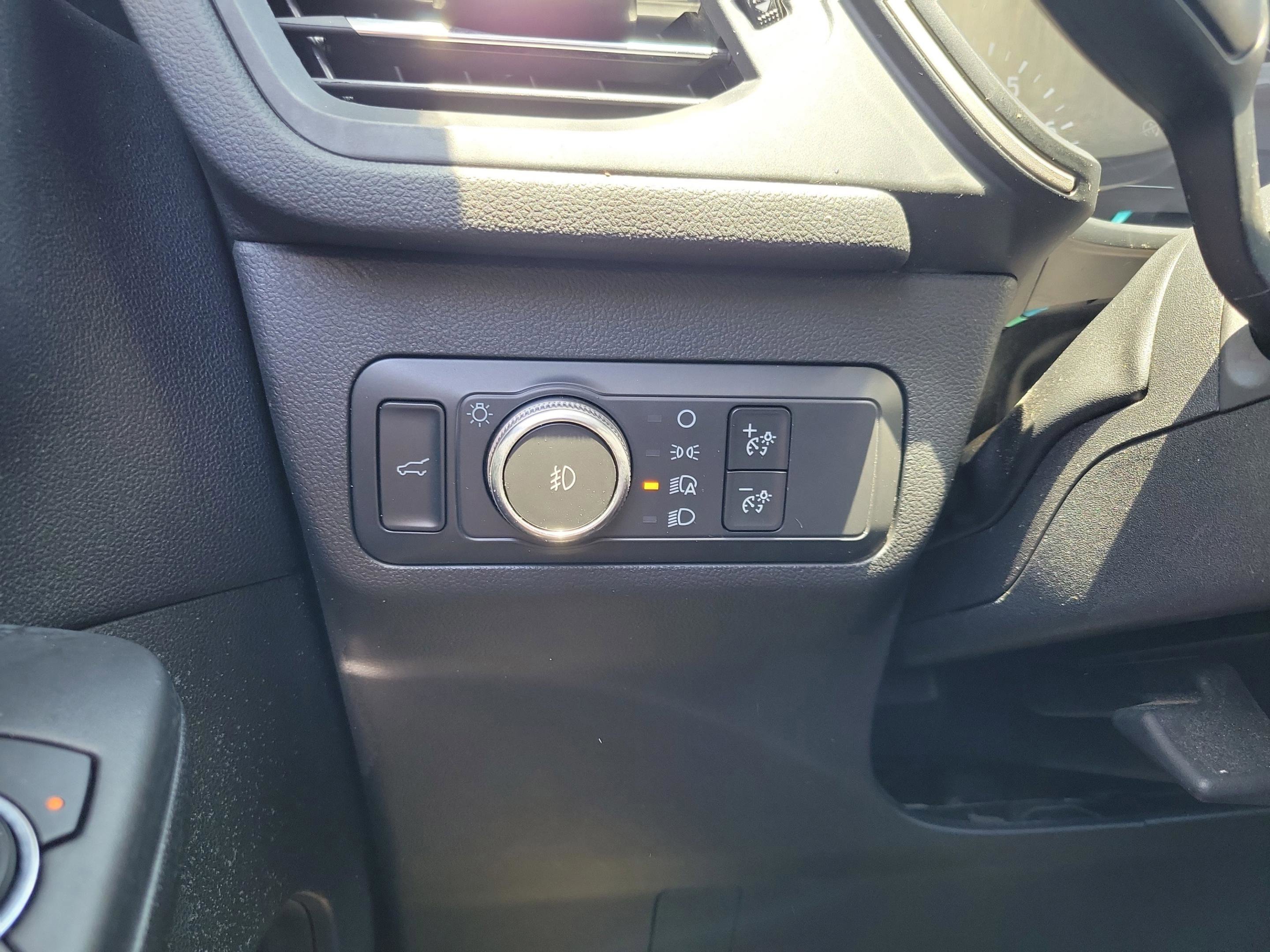Certified 2021 Ford Escape SEL AWD/4WD image 19