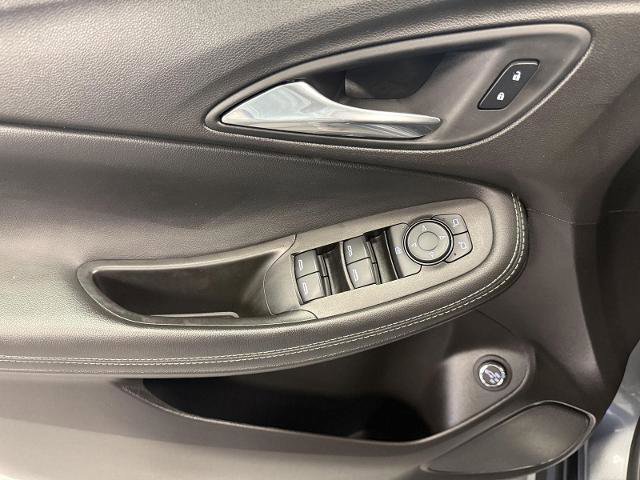 Used 2021 Buick Encore GX Select w/ Sport Touring Package image 25