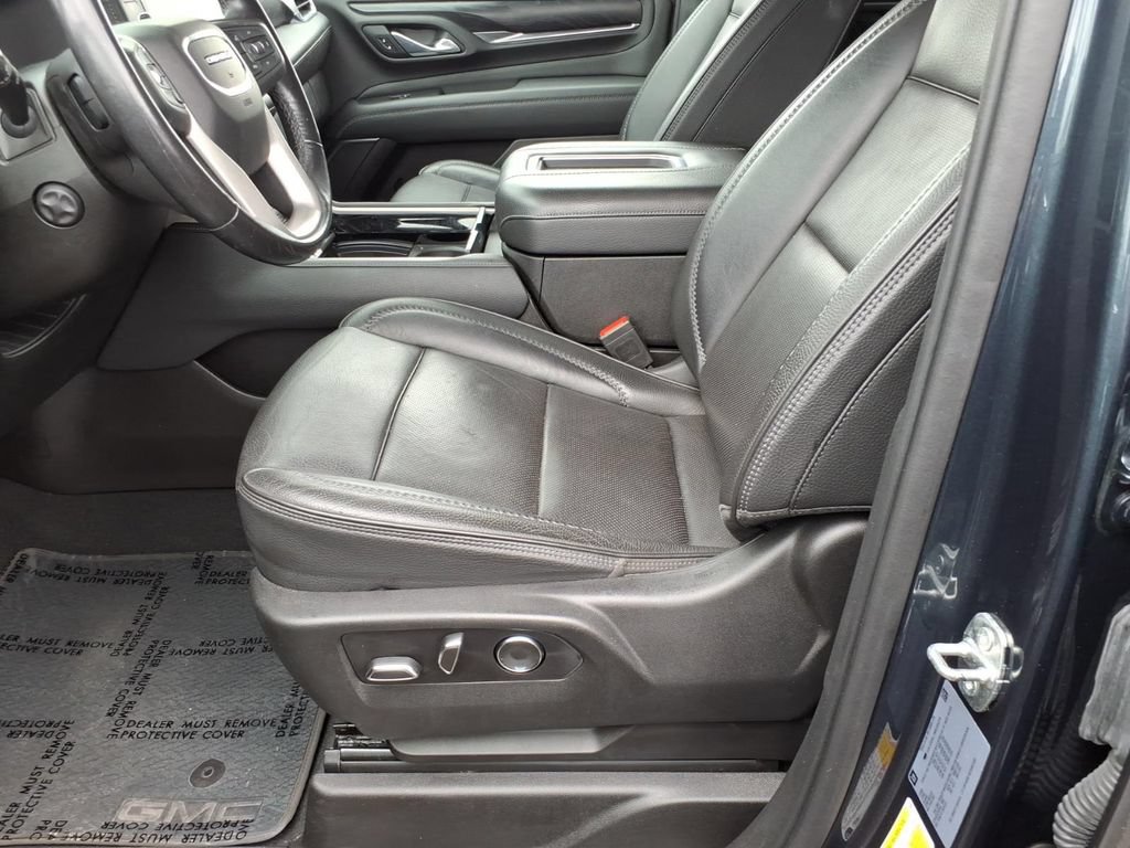 Used 2021 GMC Yukon Denali w/ Denali Ultimate Package AWD/4WD image 16
