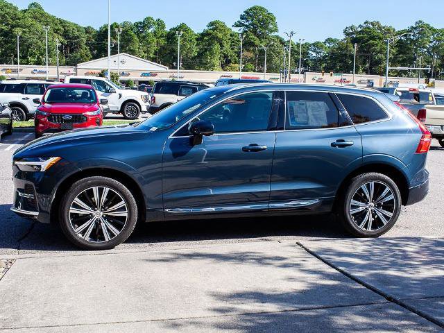 Used 2023 Volvo XC60 B5 Ultimate w/ Climate Package image 3