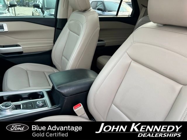 Certified 2023 Ford Explorer XLT w/ Equipment Group 202A AWD/4WD image 22