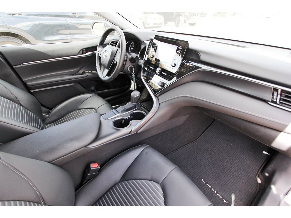 Used 2024 Toyota Camry SE FWD image 28