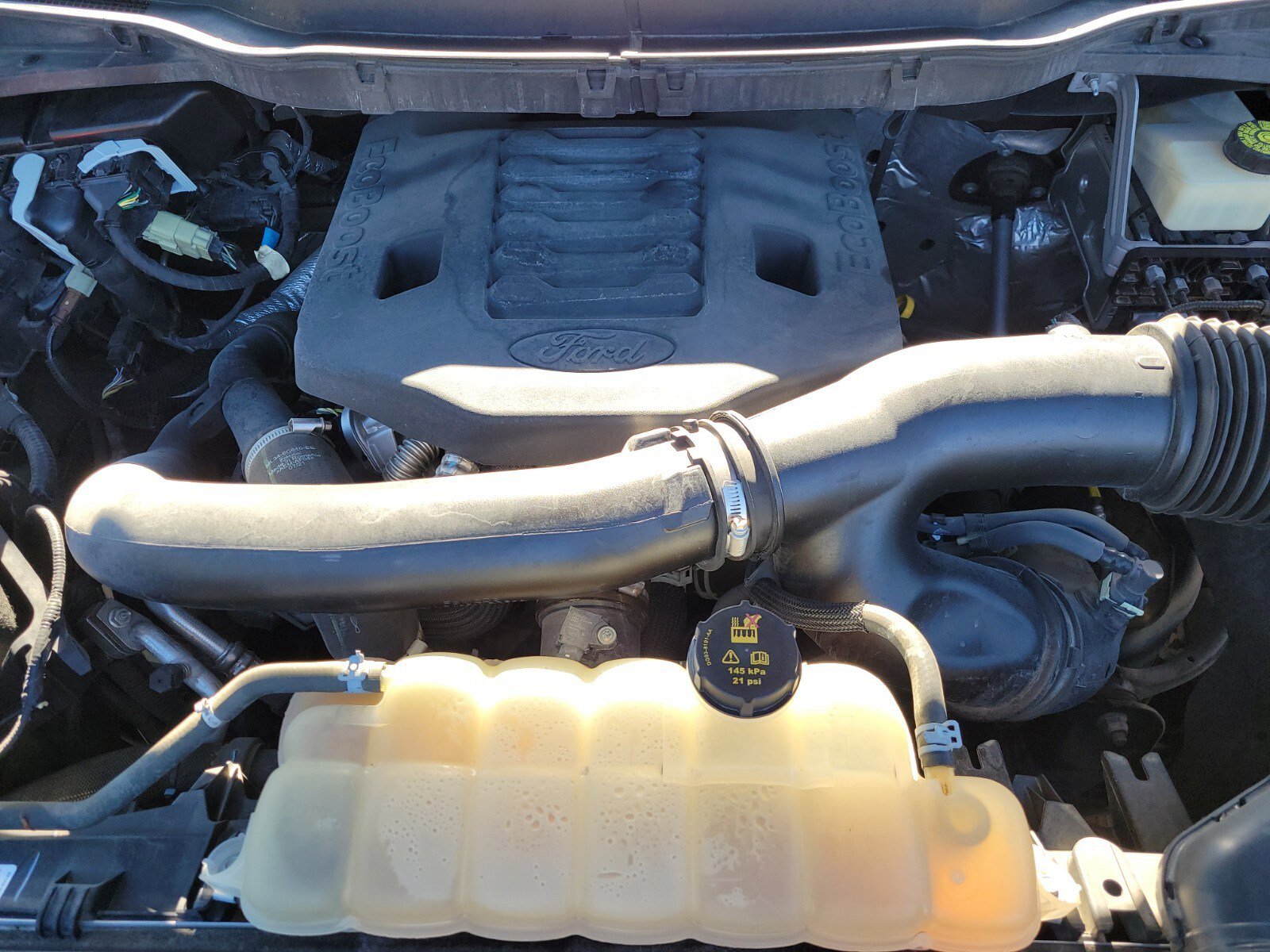 Certified 2022 Ford F150 Lariat w/ FX4 Off-Road Package image 30