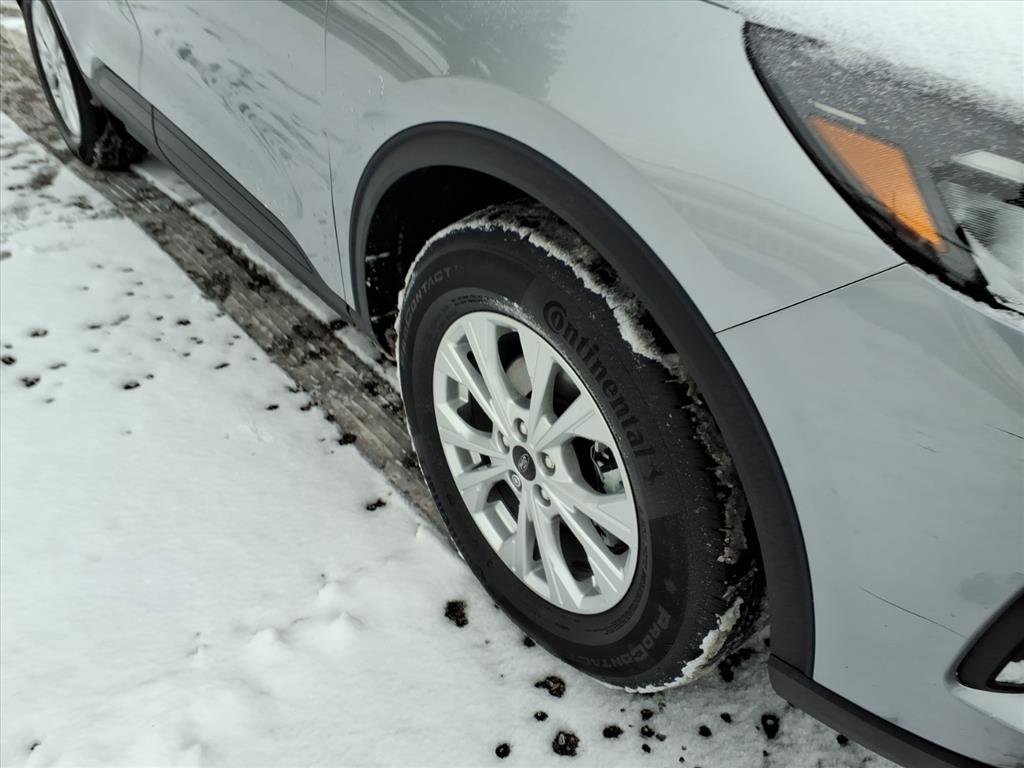 Certified 2023 Ford Escape Active image 5