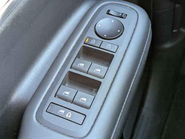 Used 2024 Hyundai Santa Fe SEL FWD image 23