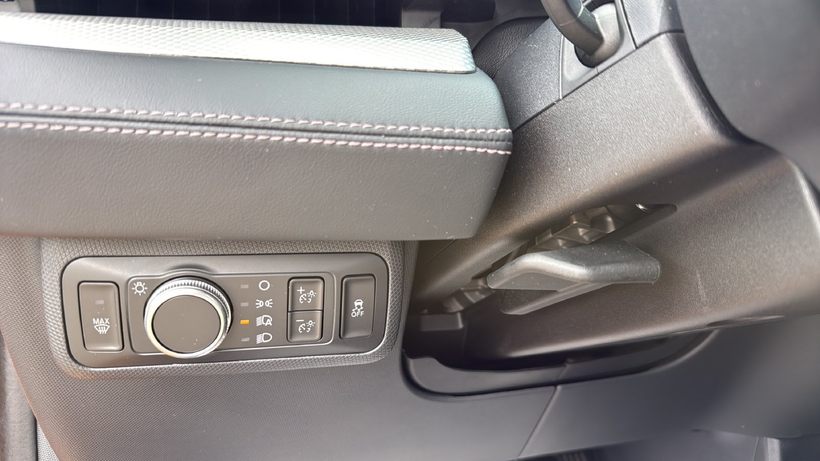 Certified 2022 Ford Mustang Mach-E Select RWD image 14