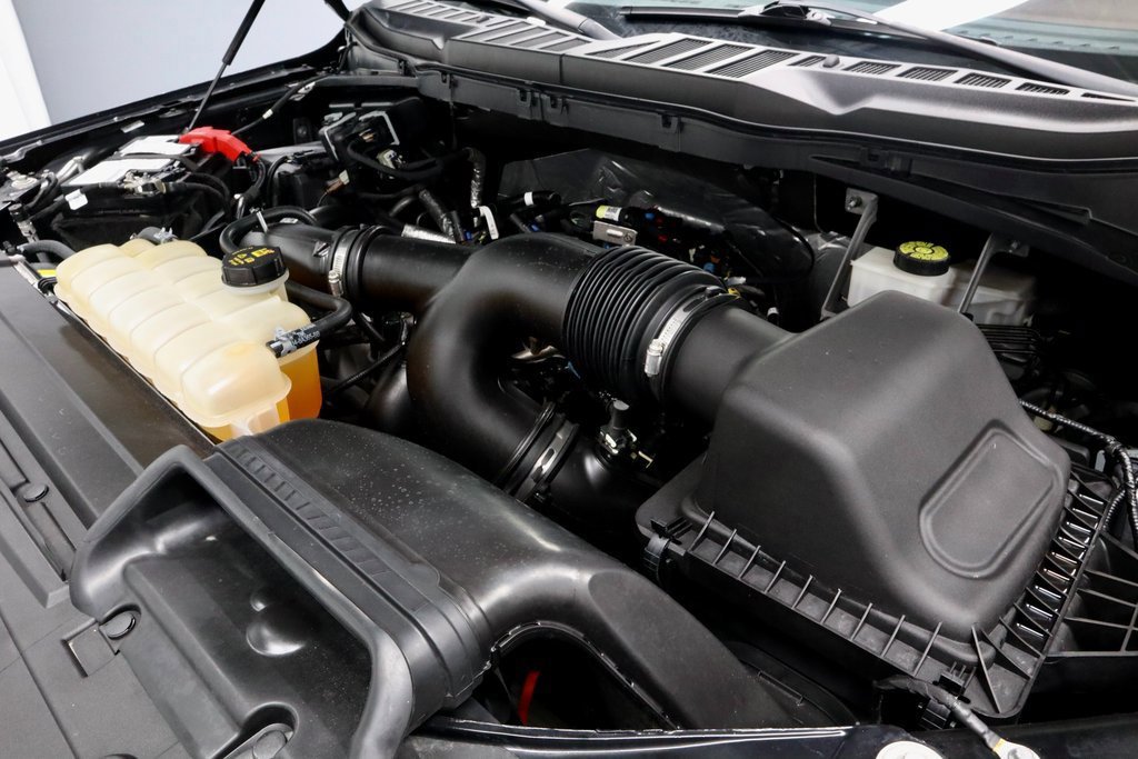 Certified 2022 Ford F150 Lariat w/ Equipment Group 502A High image 17