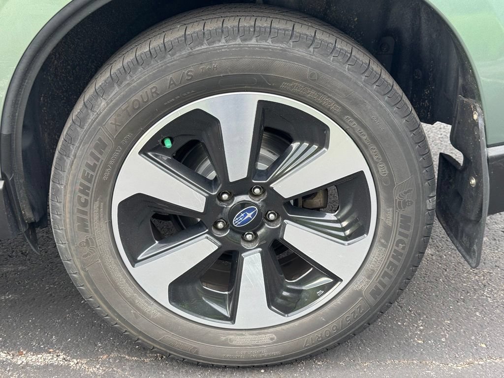 Used 2017 Subaru Forester 2.5i w/ Alloy Wheel Package AWD/4WD image 37