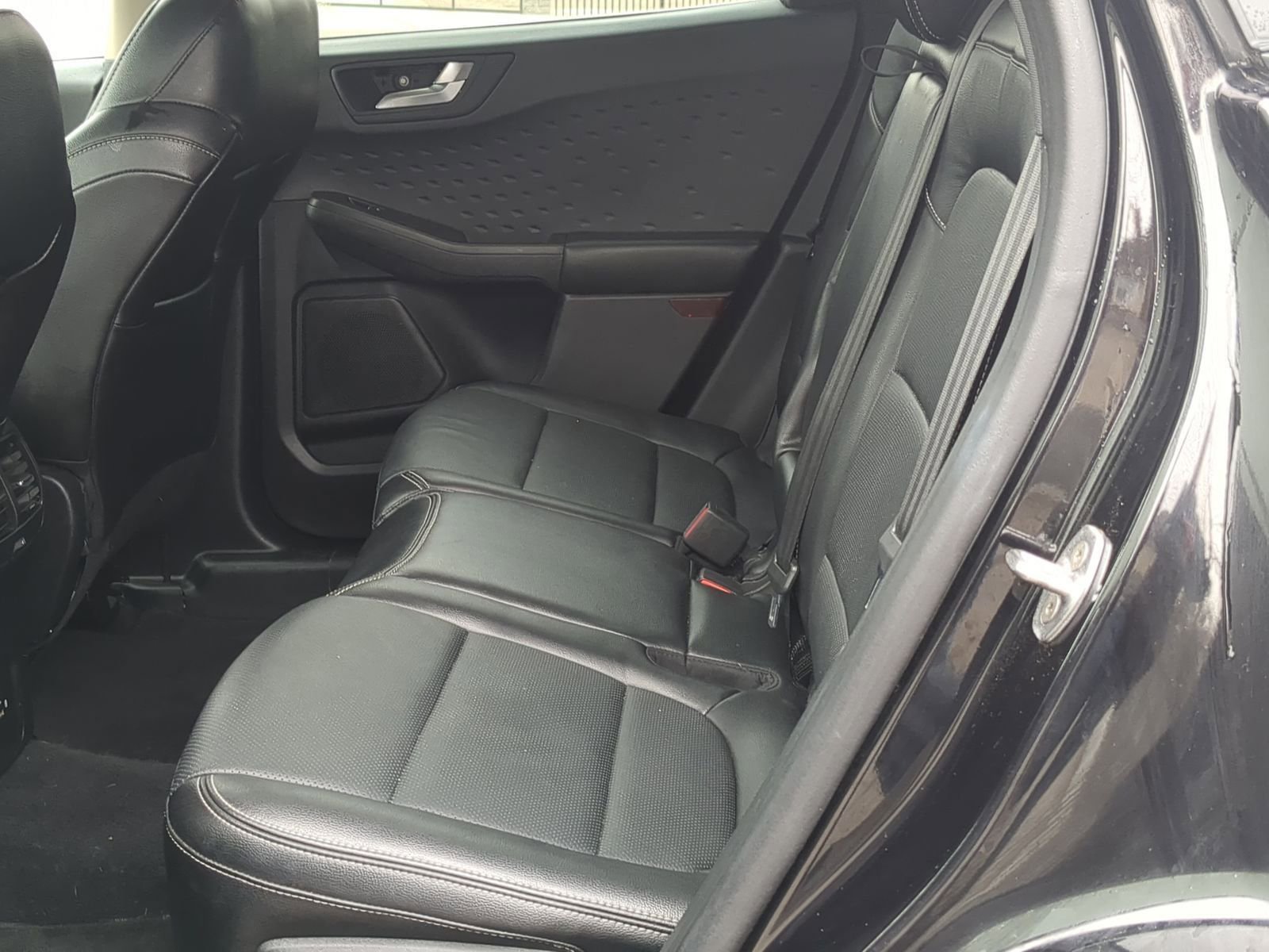 Certified 2020 Ford Escape Titanium image 24