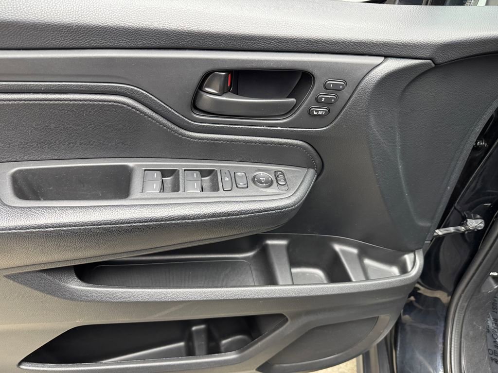 Used 2021 Honda Odyssey EX-L image 13