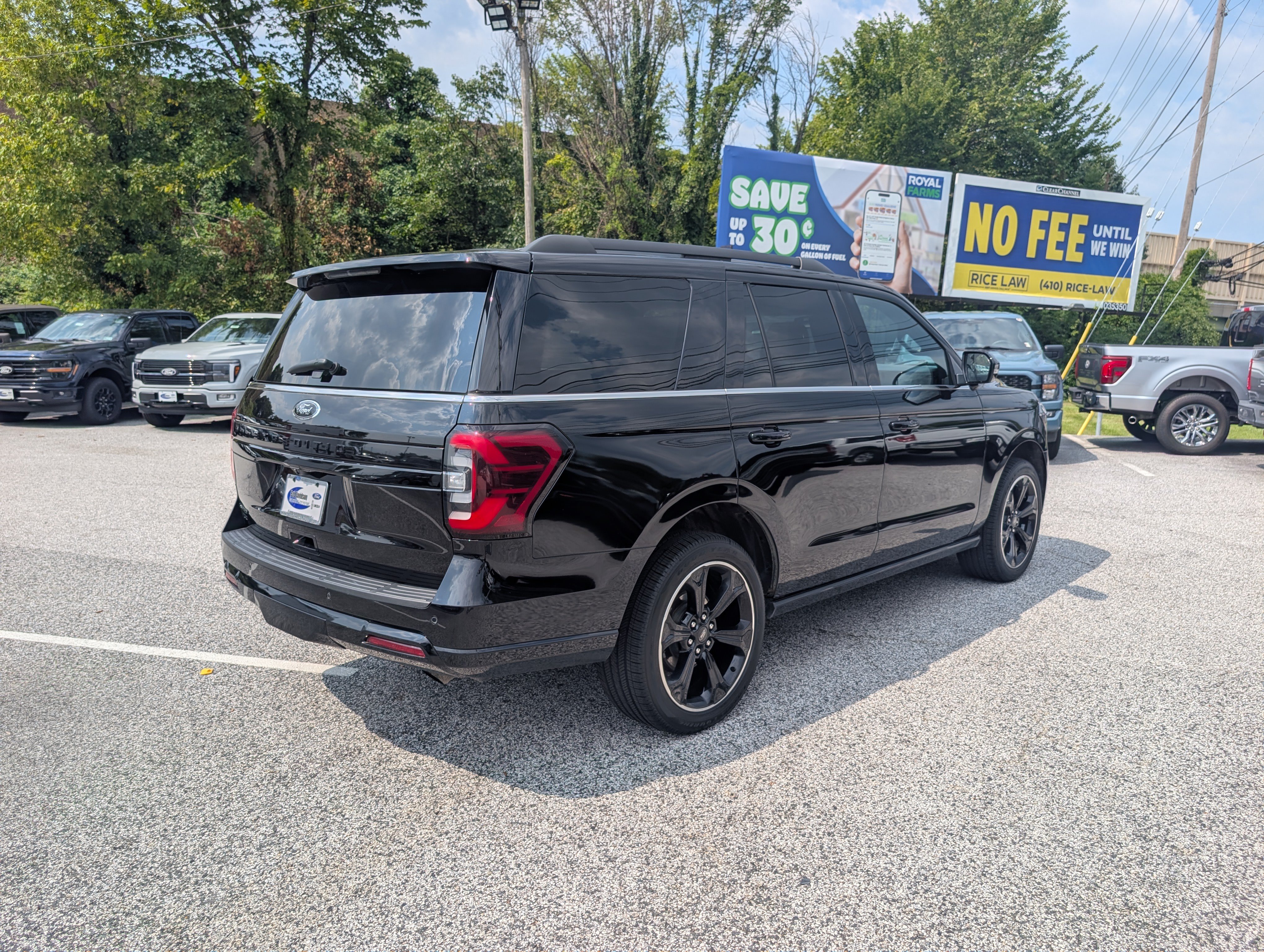 Certified 2023 Ford Expedition Limited AWD/4WD image 7