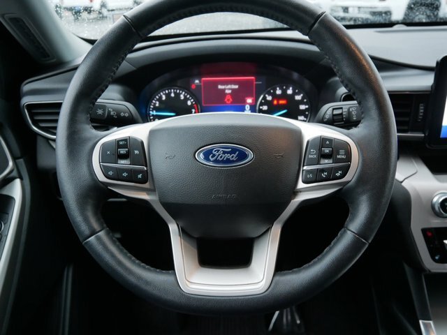 Certified 2023 Ford Explorer XLT w/ Equipment Group 202A AWD/4WD image 18