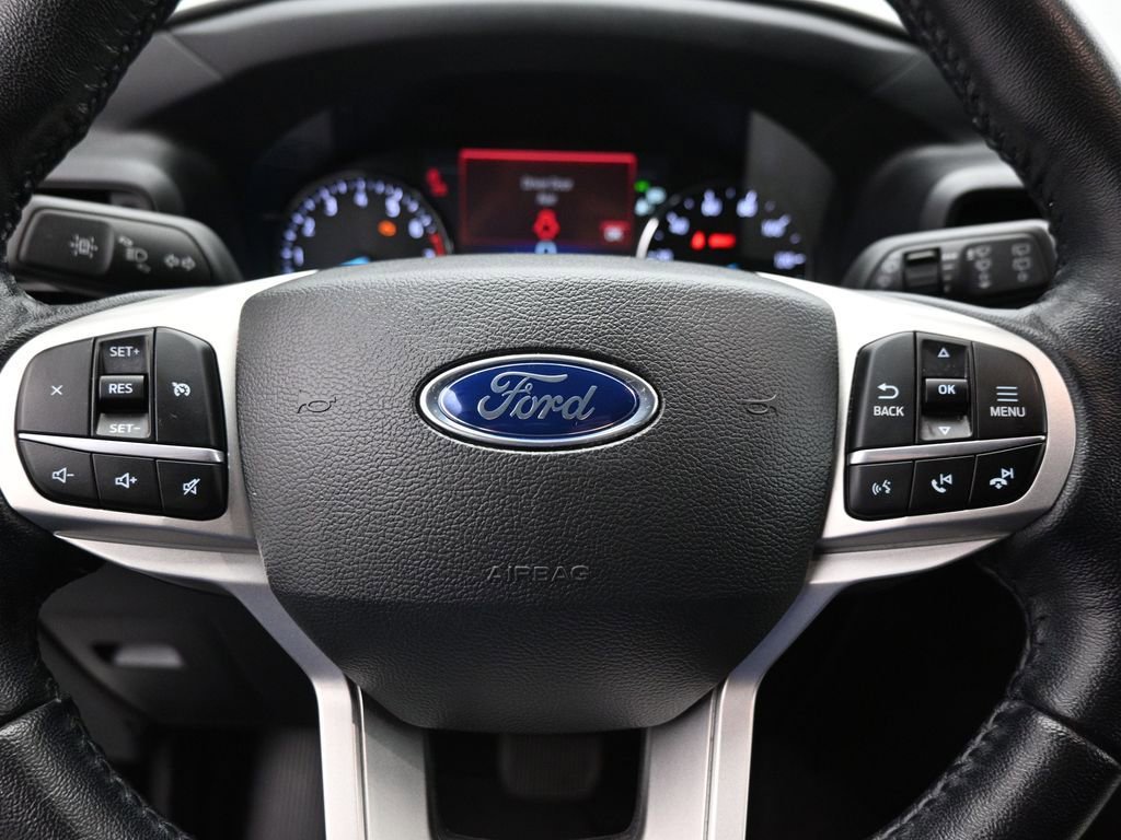 Certified 2022 Ford Explorer XLT image 12