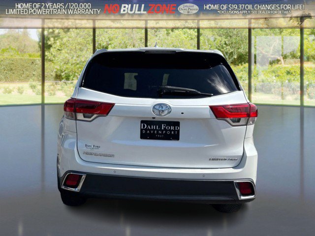 Used 2018 Toyota Highlander Limited AWD/4WD image 4