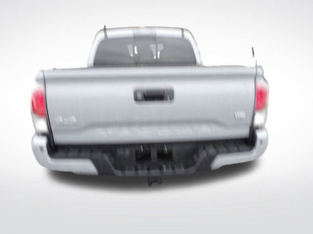 Used 2020 Toyota Tacoma Limited image 5