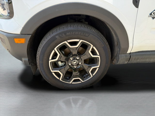 Certified 2025 Ford Bronco Sport Outer Banks w/ Outer Banks Tech Package+ AWD/4WD image 30