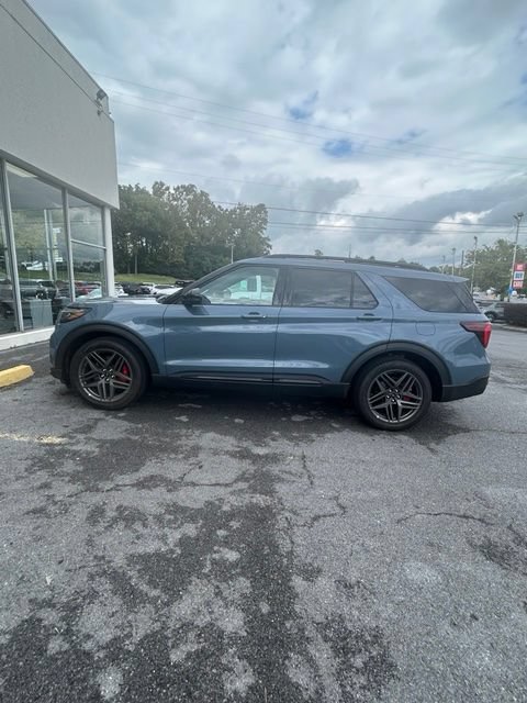 Certified 2026 Ford Explorer ST w/ Sun And Sound Package AWD/4WD image 5