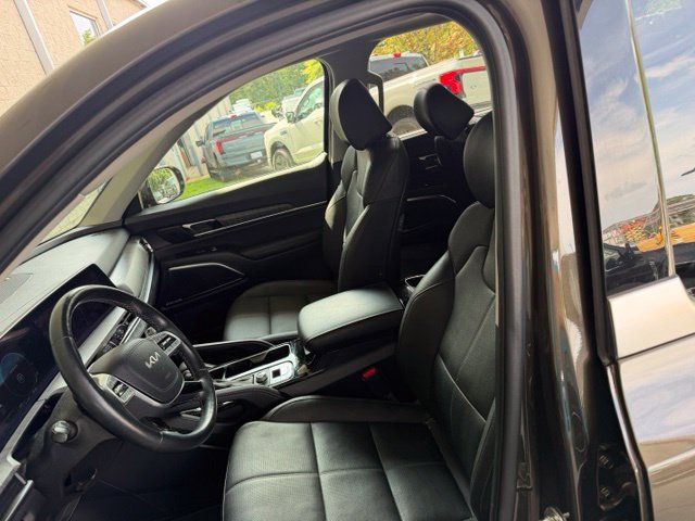 Used 2024 Kia Telluride SX w/ Towing Package AWD/4WD image 10