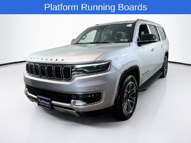 Used 2024 Jeep Wagoneer L Series II w/ Flexible Seating Group AWD/4WD image 3
