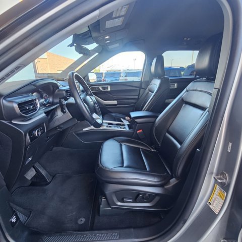 Certified 2023 Ford Explorer XLT w/ Equipment Group 202A image 11