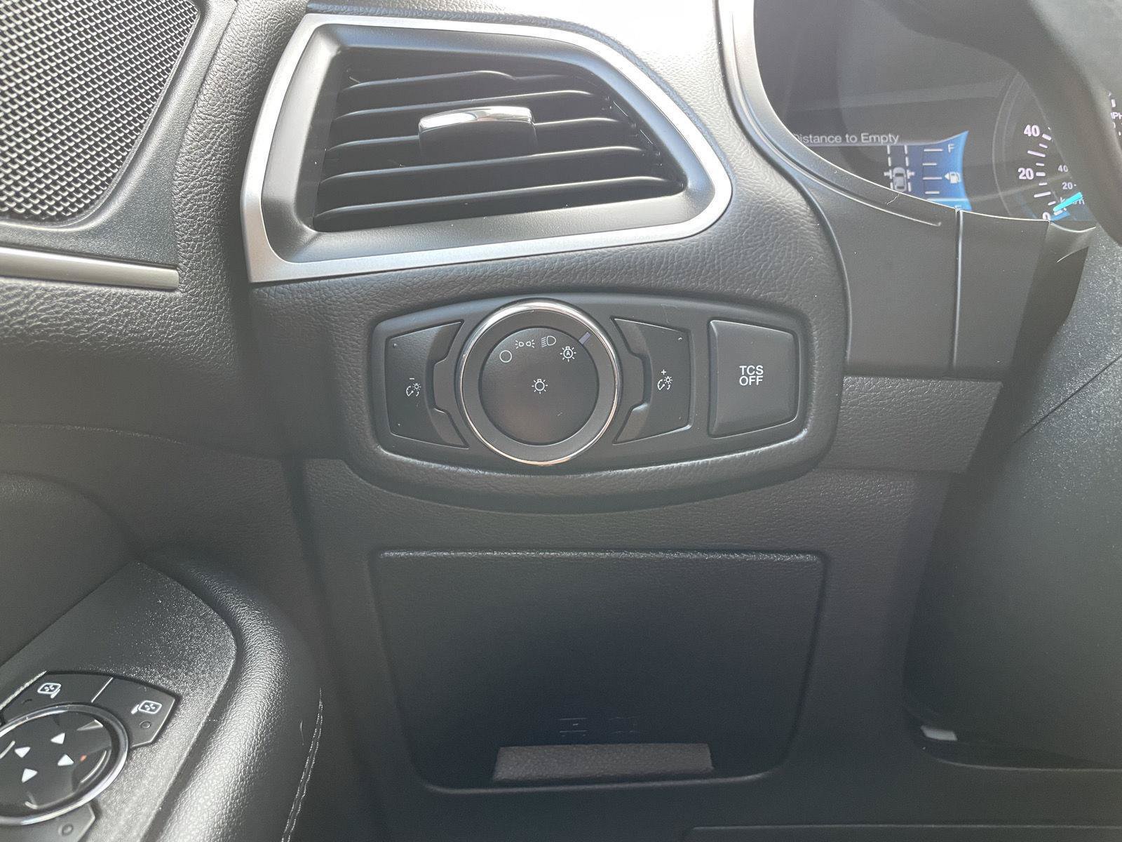Certified 2024 Ford Edge SEL AWD/4WD image 16