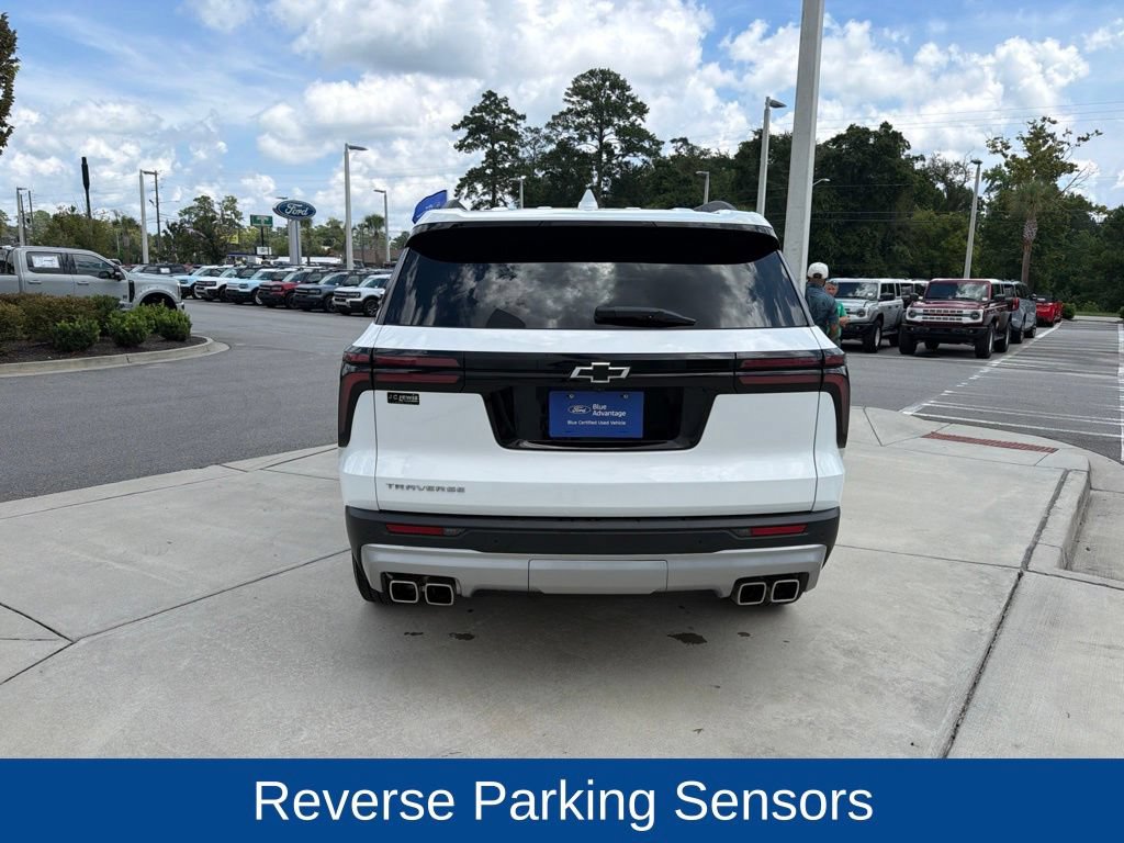 Used 2025 Chevrolet Traverse LT w/ Driver Confidence Package FWD image 8