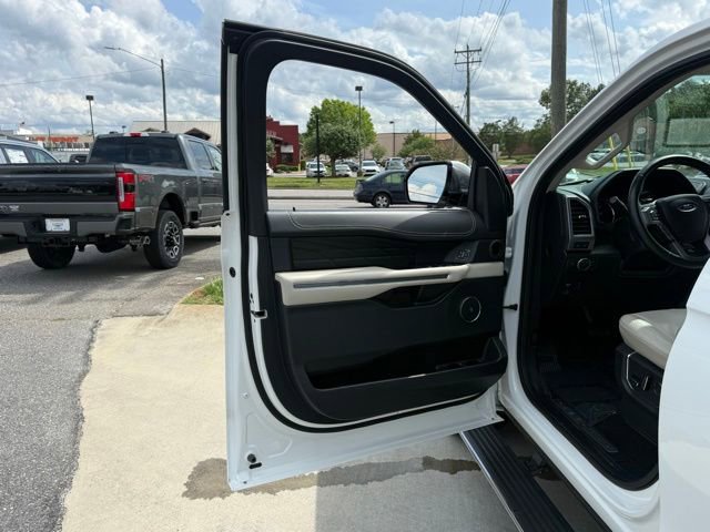 Certified 2021 Ford Expedition Platinum AWD/4WD image 13