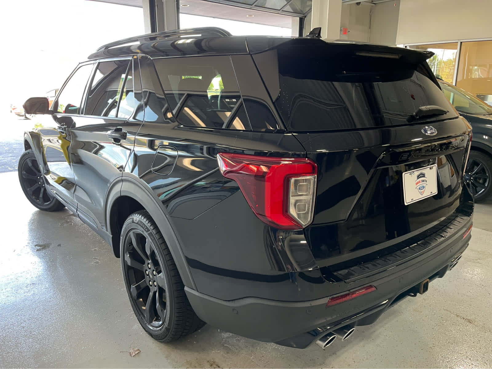 Certified 2020 Ford Explorer ST w/ ST Street Pack AWD/4WD image 6