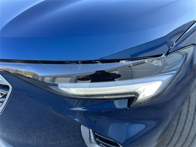 Used 2023 Buick Envision Essence image 9
