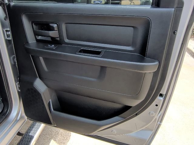 Used 2024 RAM 3500 Tradesman w/ Chrome Appearance Group AWD/4WD image 20