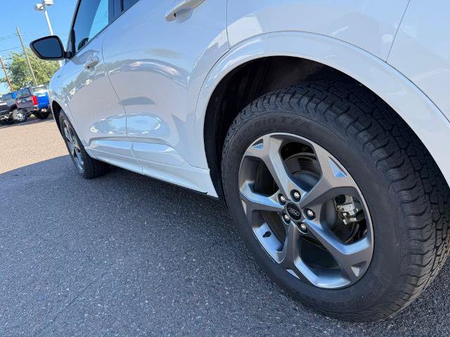 Certified 2023 Ford Escape ST-Line w/ Tech Pack #1 AWD/4WD image 19