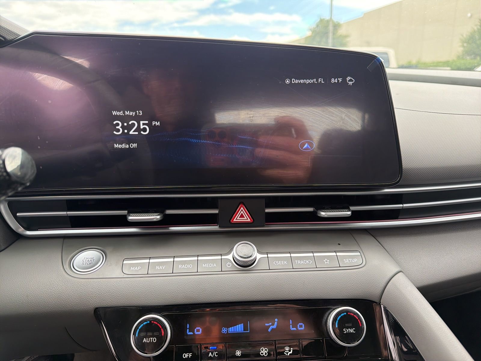 Used 2025 Hyundai Elantra SEL FWD image 26