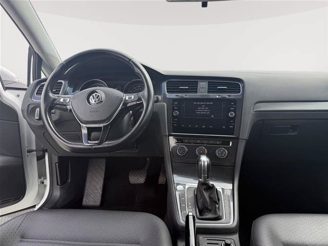 Used 2018 Volkswagen Golf SE FWD image 20
