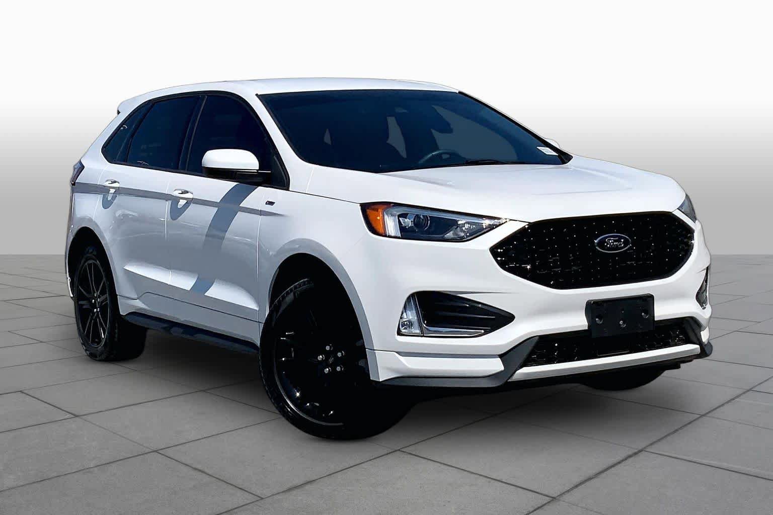 Certified 2024 Ford Edge ST-Line AWD/4WD image 3