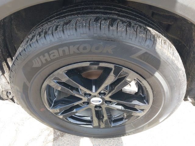 Certified 2022 Ford Explorer XLT w/ Equipment Group 202A image 14