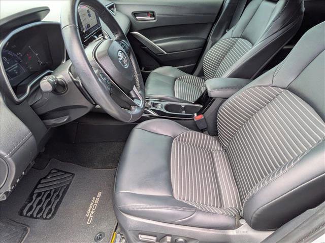Used 2023 Toyota Corolla Cross AWD Hybrid w/ Convenience Package image 15