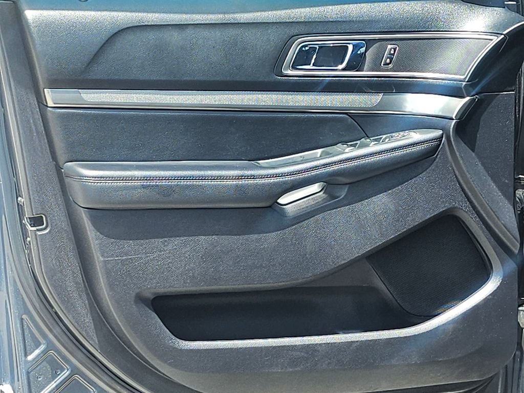 Certified 2019 Ford Explorer XLT FWD image 34