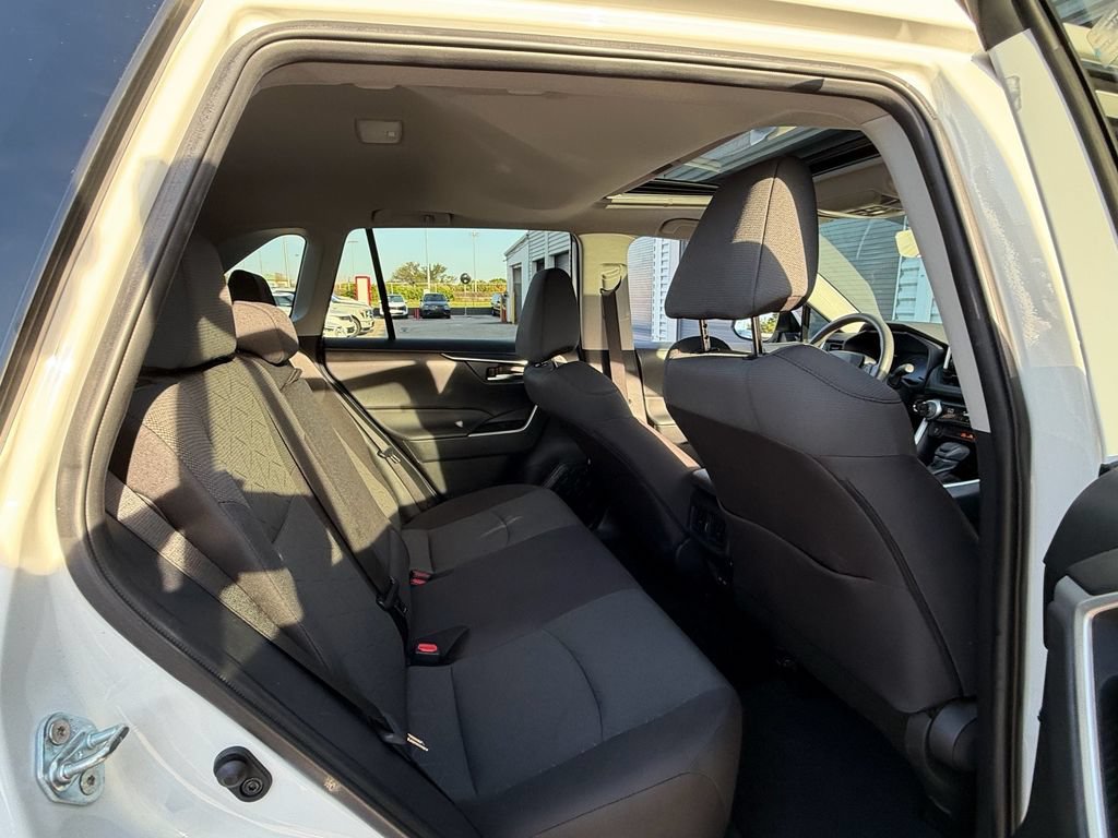 Used 2024 Toyota RAV4 XLE w/ Convenience Package FWD image 17