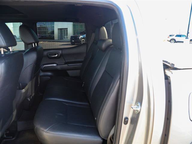 Used 2023 Toyota Tacoma Limited AWD/4WD image 21