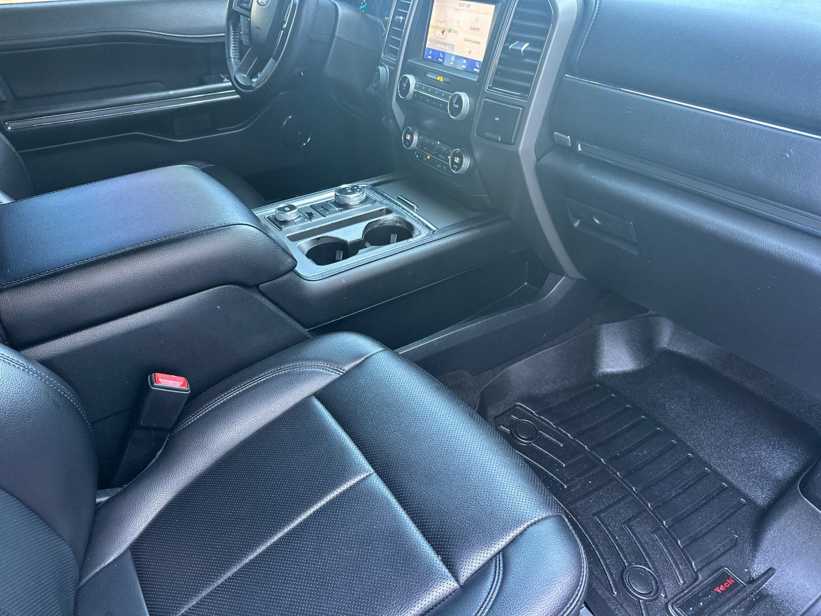 Certified 2020 Ford Expedition Max XLT w/ Equipment Group 202A AWD/4WD image 18