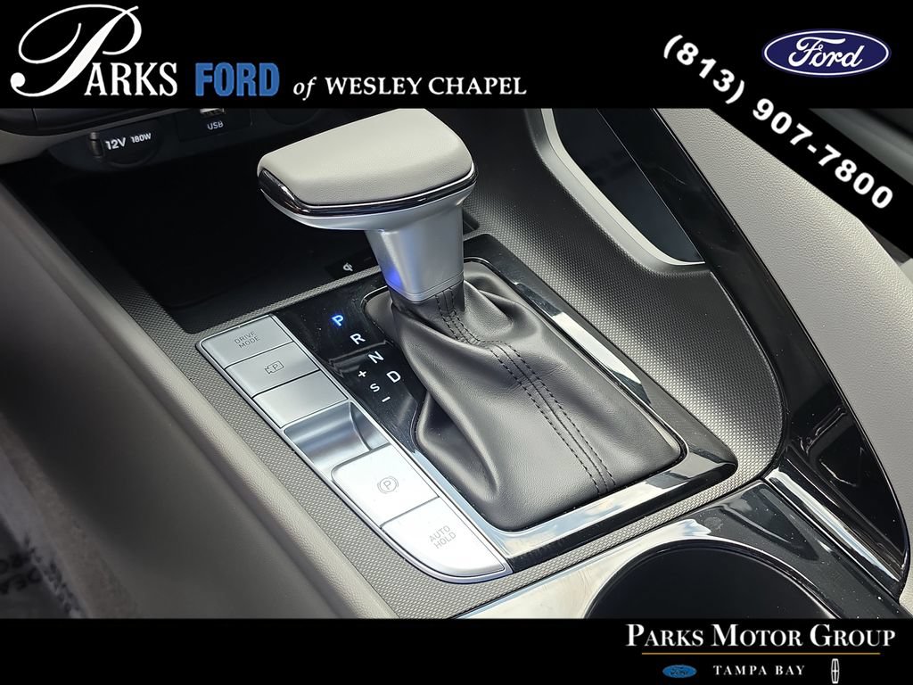 Used 2025 Hyundai Elantra SEL FWD image 23
