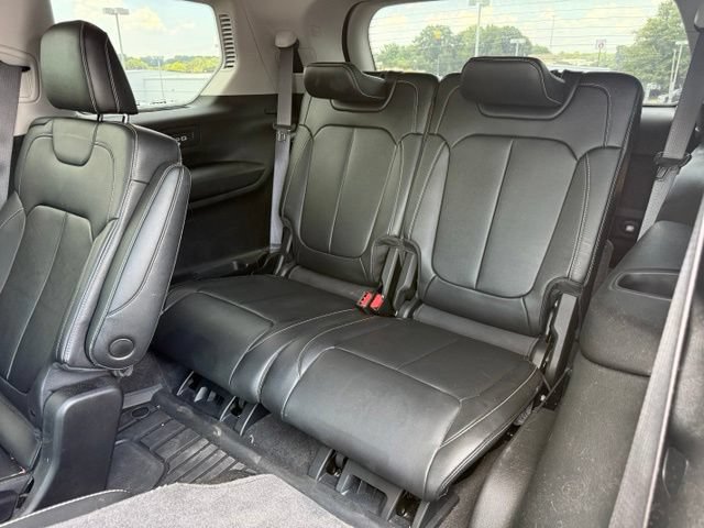 Used 2021 Jeep Grand Cherokee L Limited AWD/4WD image 14