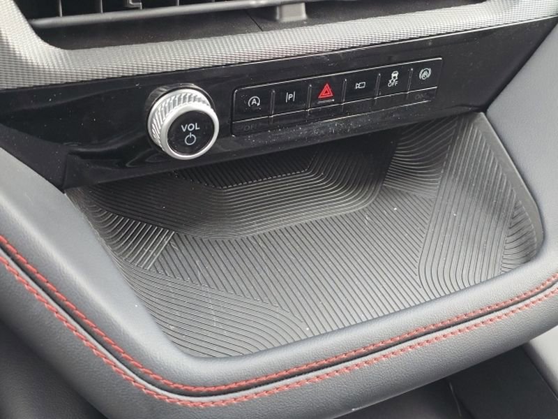 Certified 2025 Ford Explorer ST-Line w/ ST-Line Street Pack image 26