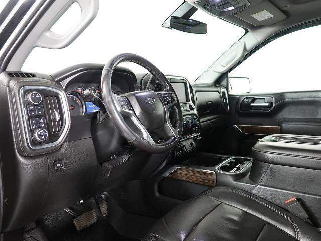 Used 2020 Chevrolet Silverado 1500 LT Trail Boss w/ Midnight Edition AWD/4WD image 8