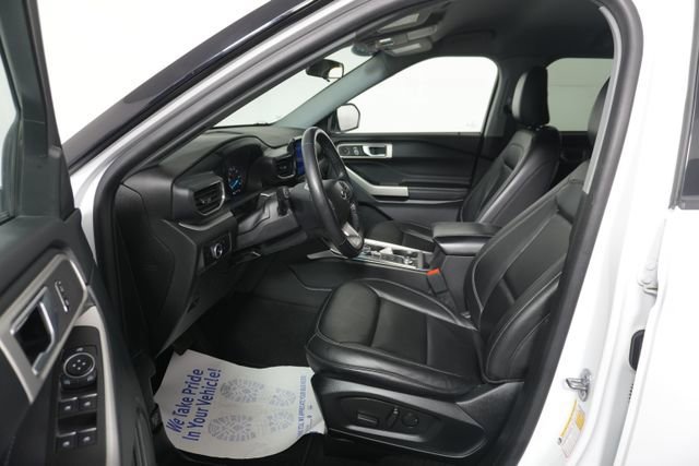 Certified 2023 Ford Explorer XLT w/ Equipment Group 202A image 21