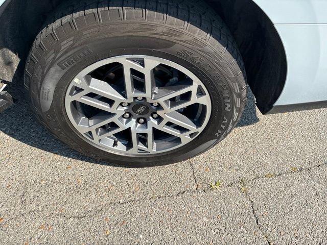 Certified 2025 Ford Expedition Active AWD/4WD image 31